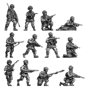 NEW - US Paras fighting (20mm)