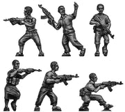 Somali gunmen with AK47 (28mm)
