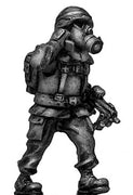 German Bundeswehr radio man in gasmask with MP7 (28mm)