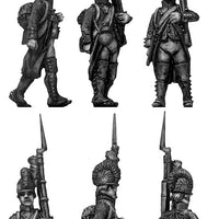 Fusilier, casque, regulation uniform, march-attack (28mm)
