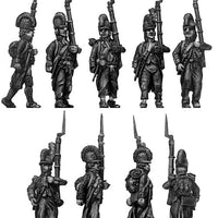 Fusilier, casque, ragged campaign uniform, march-attack (28mm)