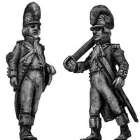 Officer, casque, ragged campaign uniform, marching (28mm)