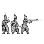 Russian Infantry in greatcoat and helmet, firing & loading (18mm)