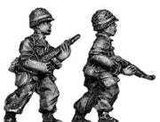 Legionnaire in helmet with M1 Carbine (15mm)