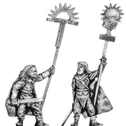 Wood Elf standard bearer (18mm)