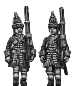 British Grenadiers in mitre, marching (18mm)