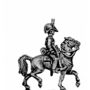 Dragoon, cocked hat, sword sheathed (18mm)