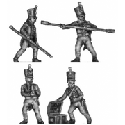 Foot artillery crewman, loading (18mm)