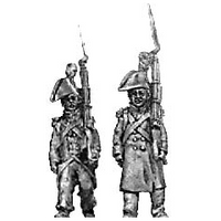 Grenadier, bicorne & greatcoat, march attack (18mm)