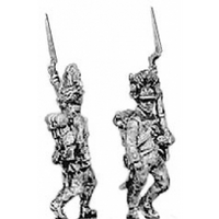 Hungarian grenadier, marching, shoulder arms (18mm)