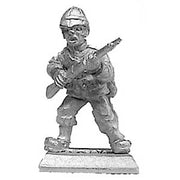 British infantryman advancing with rifle (28mm)