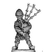British Highland Regiment Bagpiper (28mm)