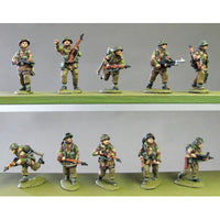 Infantry section, windproofs, advancing (20mm)